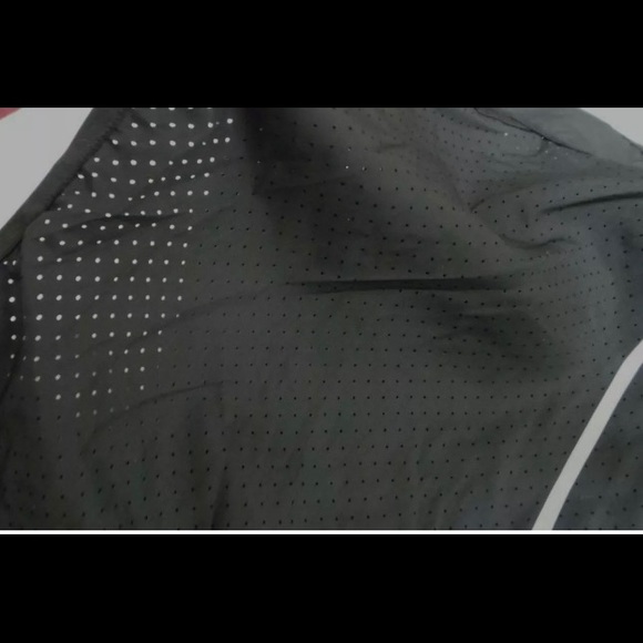 C9 CHAMPION Reflective Activewear VEST XS - New - Picture 6 of 8